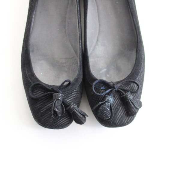 Stuart Weitzman Black Texture Tulip Bow Ballet Slip-On Flats Size 7.5 M - Picture 5 of 7